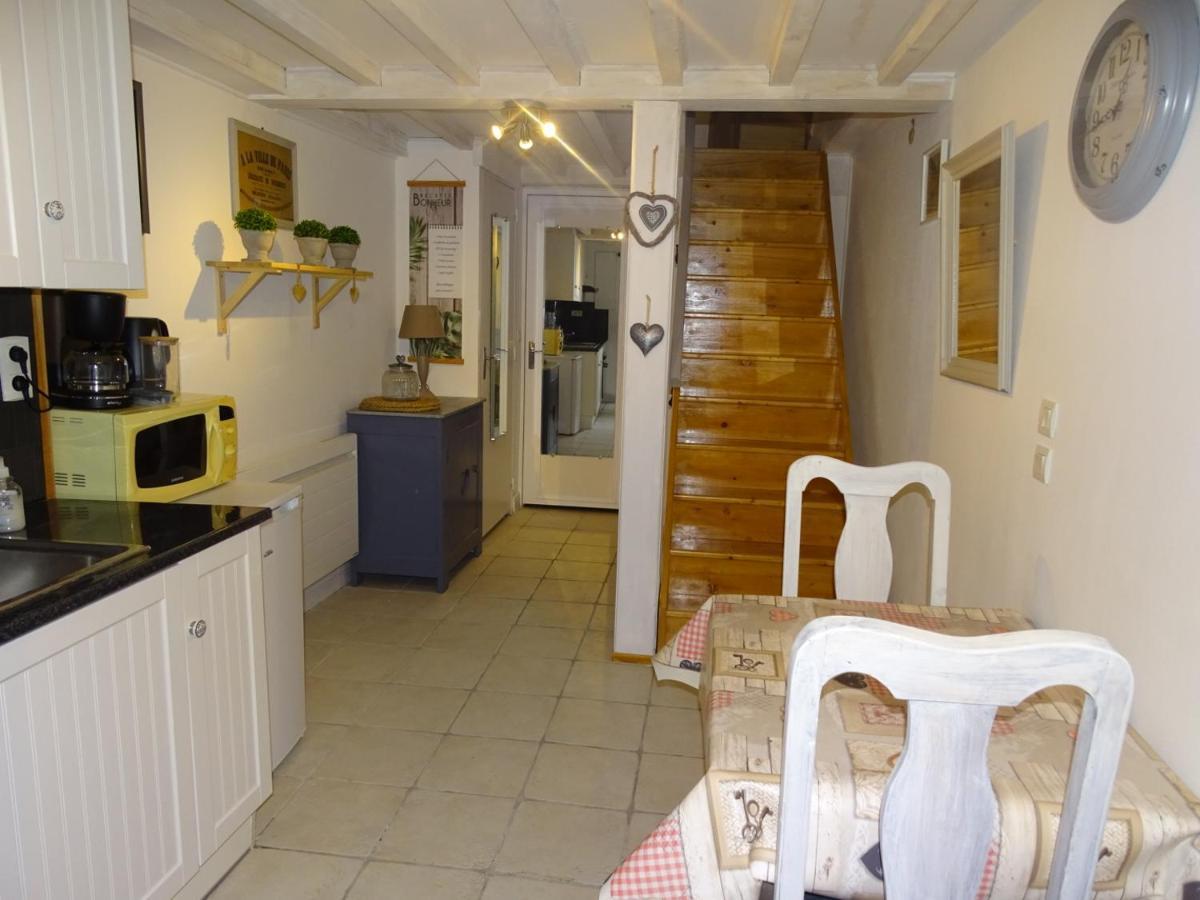 Les Gites Du Lavoir Remigny Esterno foto
